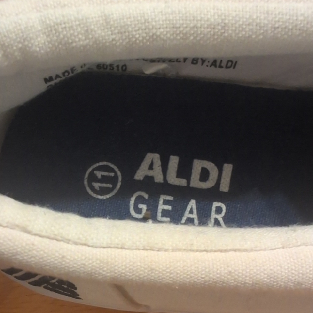 Aldi Gear Kids White Slip-On Sneakers - Picture 4 of 7